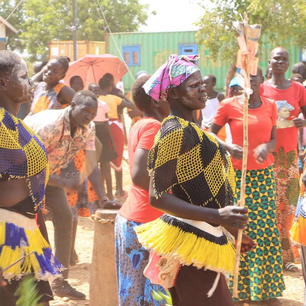 Performers from the Alur community